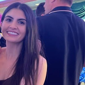 Meet your Posher, Angeline